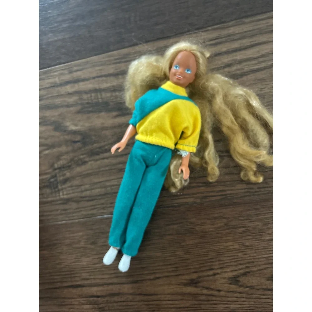 Vintage 1960s Twist n' Turn Skipper Mattel Doll Barbie Teal Yellow Tracksuit